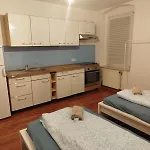 Apartment Functional & Comfortable In Chemnitz