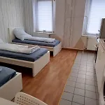 Functional & Comfortable In Apartment Chemnitz