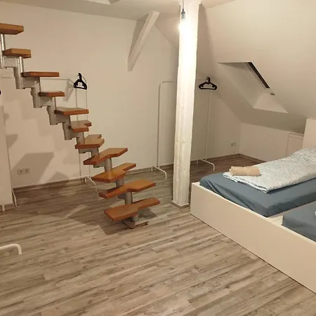 Functional & Comfortable In Apartment Chemnitz