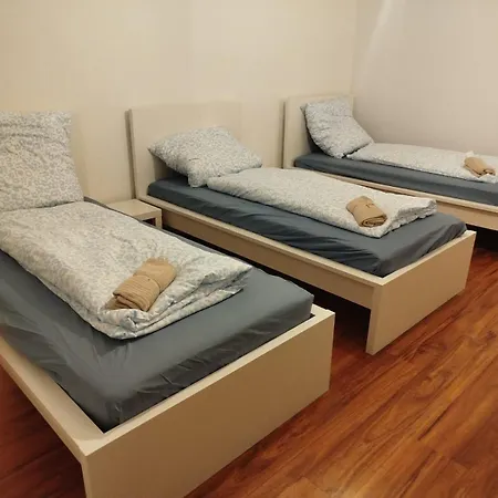 Апартаменты Functional & Comfortable In Хемниц